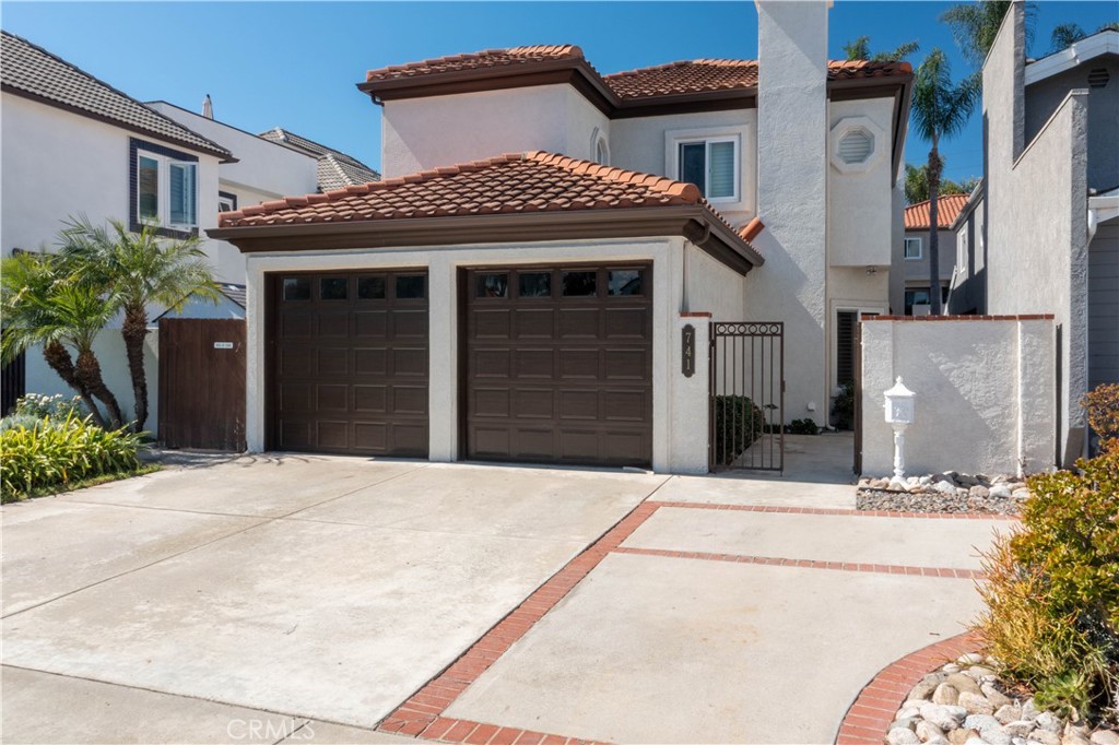 741 Alabama, Huntington Beach CA 92648 - photo 3