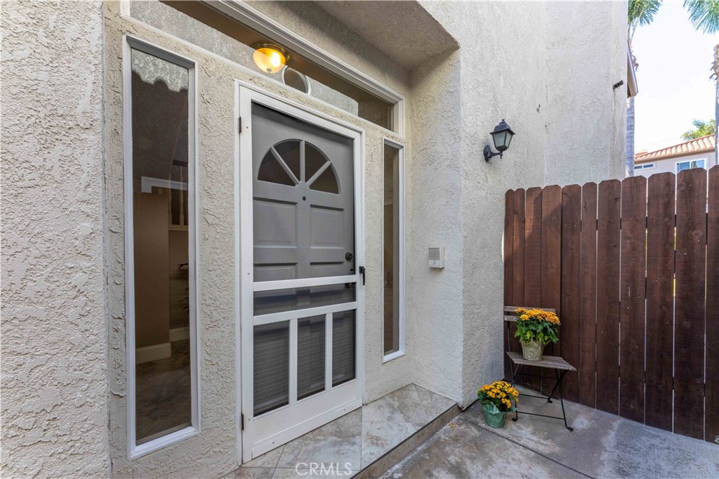 741 Alabama, Huntington Beach CA 92648 - photo 7