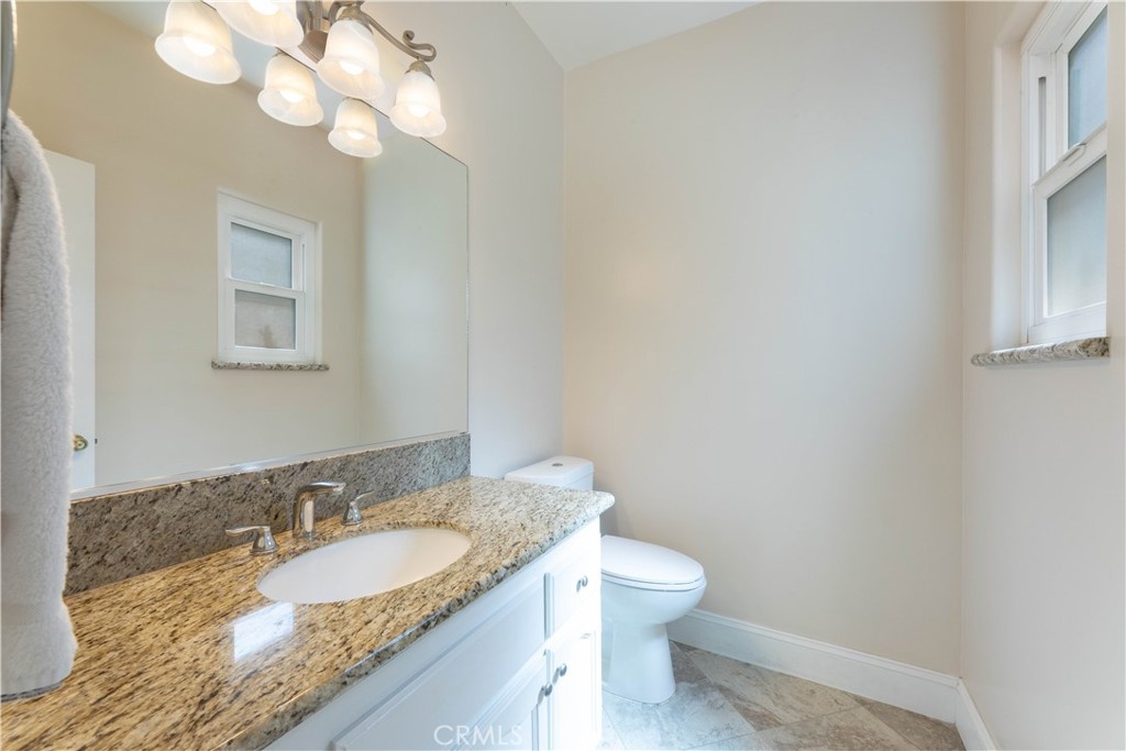Half bath - 741 Alabama, Huntington Beach CA 92648 - photo 16