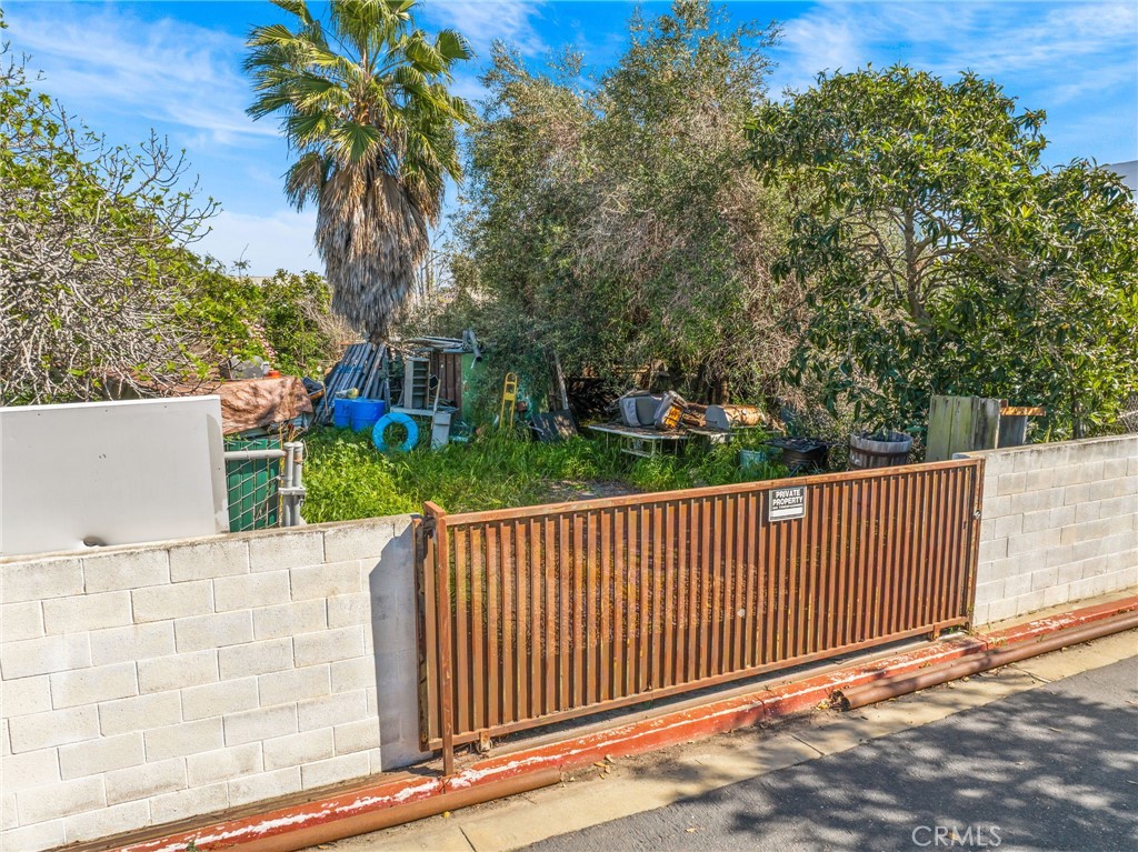7412 Slater Avenue E, Huntington Beach CA 92647 - photo 26