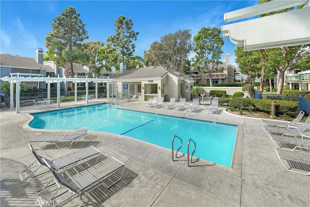 7532 Seaspring 104, Huntington Beach CA 92648 - photo 31