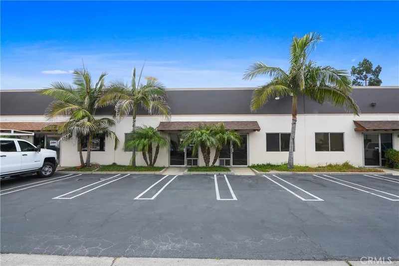 7553 Slater Avenue E & F, Huntington Beach, CA 92647