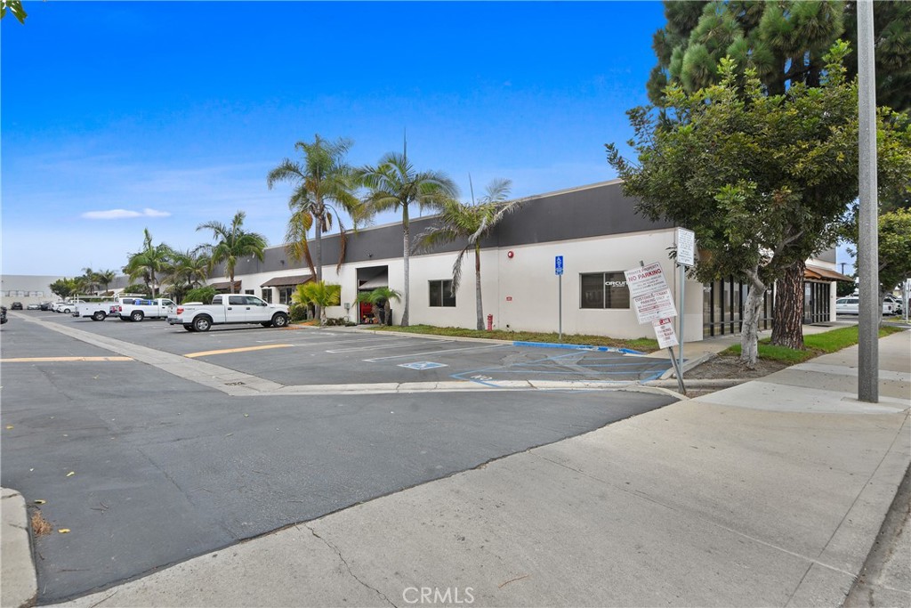 7553 Slater Avenue E & F, Huntington Beach CA 92647 - photo 18