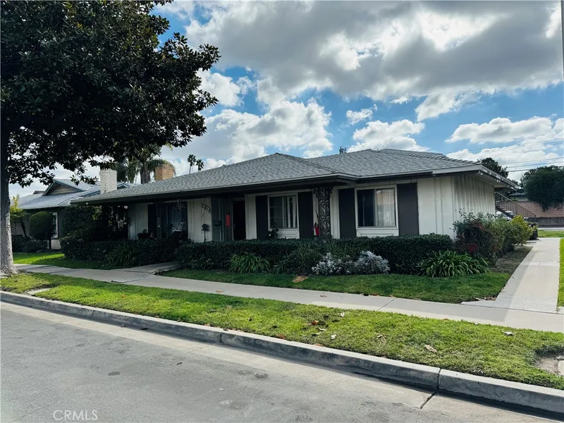 7612 Amazon 2, Huntington Beach