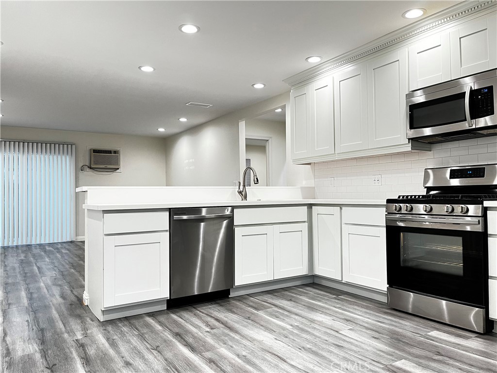7631 #2 Amazon, Huntington Beach CA 92647 - photo 1