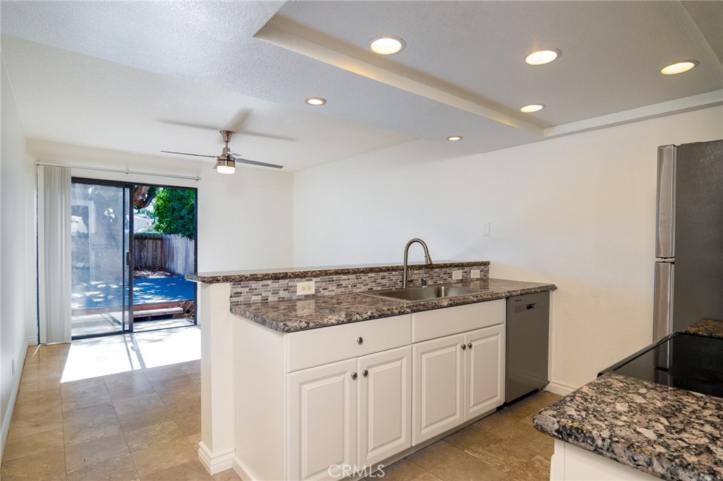 7668 Baypoint Drive 106, Huntington Beach CA 92648 - photo 8