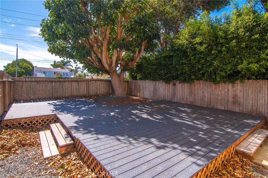 7668 Baypoint Drive 106, Huntington Beach CA 92648 - photo 23