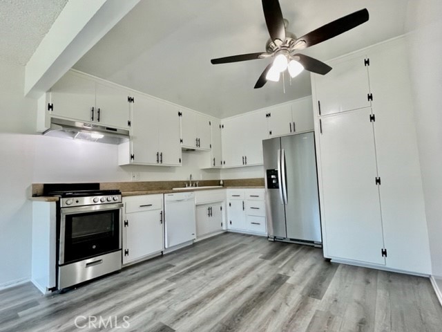 7722 Cypress B, Huntington Beach CA 92647 - photo 37