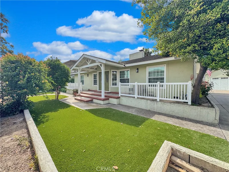 7736 Sugar Drive, Huntington Beach