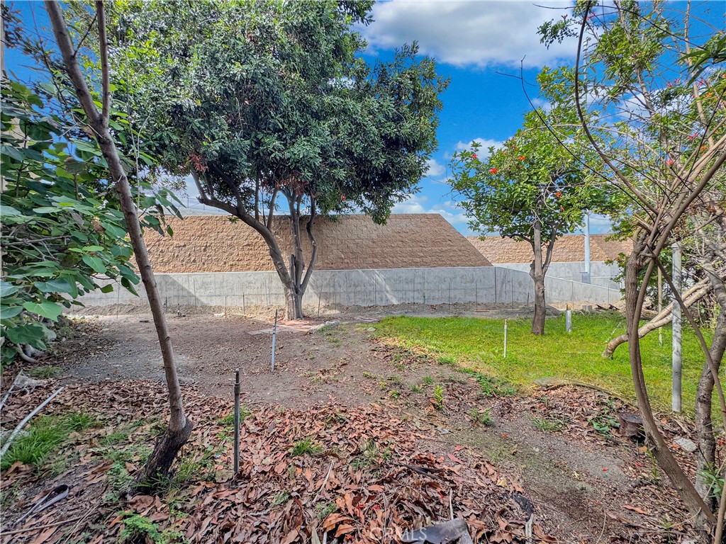 7736 Sugar Drive, Huntington Beach CA 92647 - photo 5