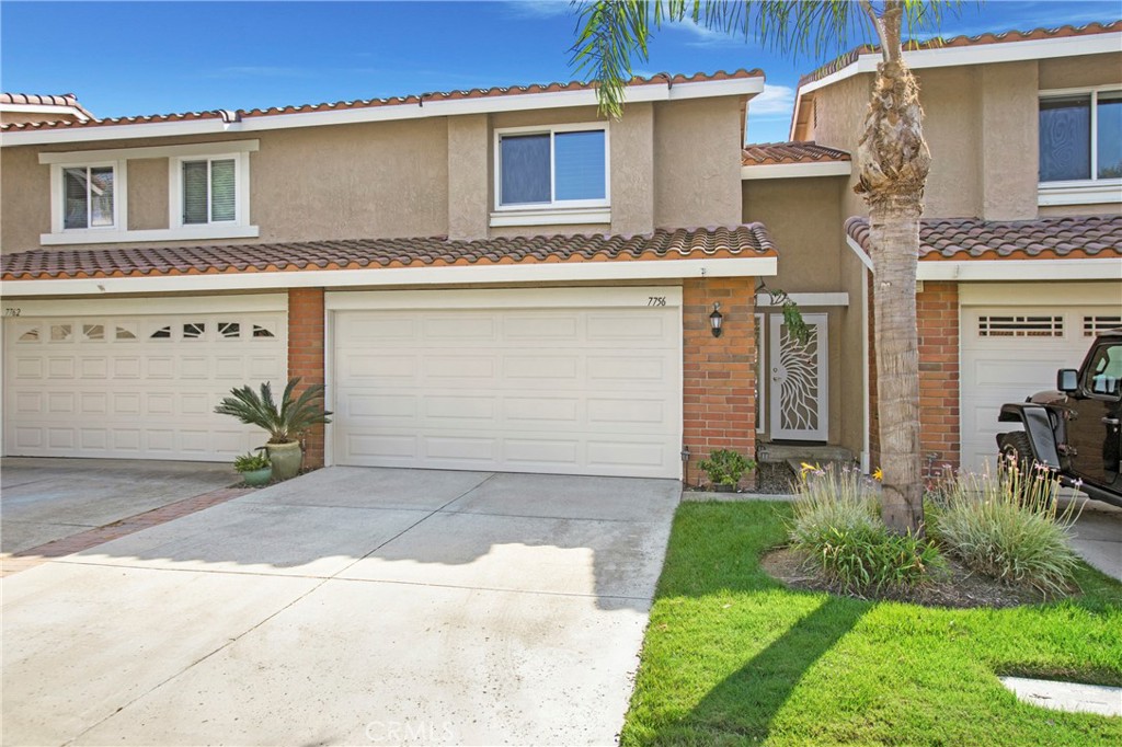 7756 Seabreeze 44, Huntington Beach CA 92648 - photo 1