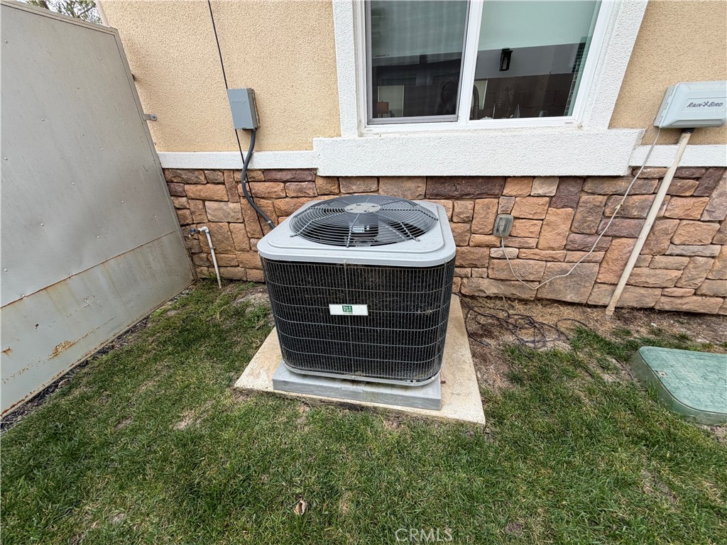 7796 LIBERTY, Huntington Beach CA 92647 - photo 11