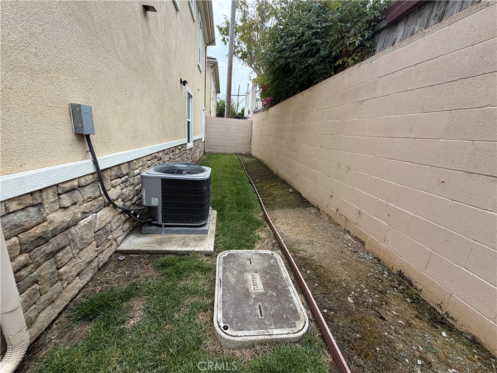 7796 LIBERTY, Huntington Beach CA 92647 - photo 30