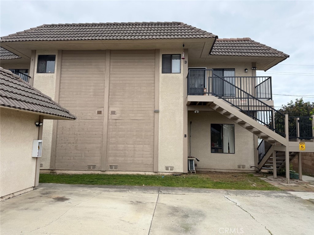 7802 SPEER Avenue C, Huntington Beach CA 92647 - photo 1