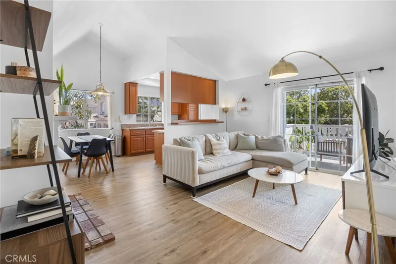 7841 Essex Drive 202, Huntington Beach