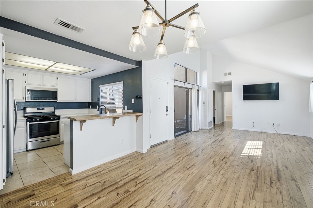 7881 Woodlake Dr 69, Huntington Beach CA 92647 - photo 10