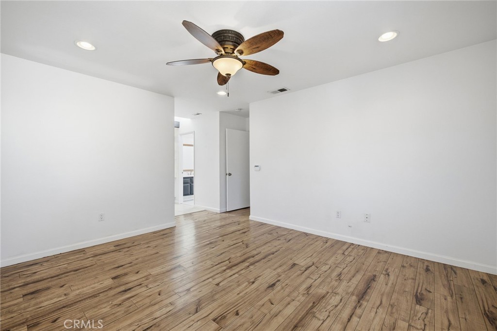 7881 Woodlake Dr 69, Huntington Beach CA 92647 - photo 18
