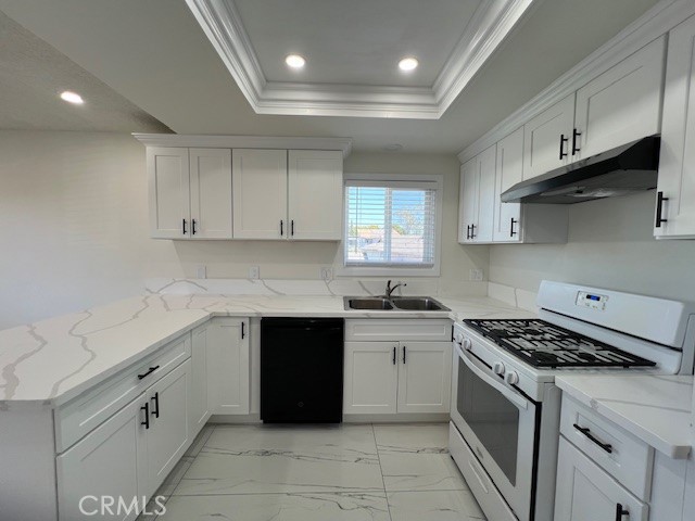 7891 Ellis Avenue, Huntington Beach CA 92648 - photo 1