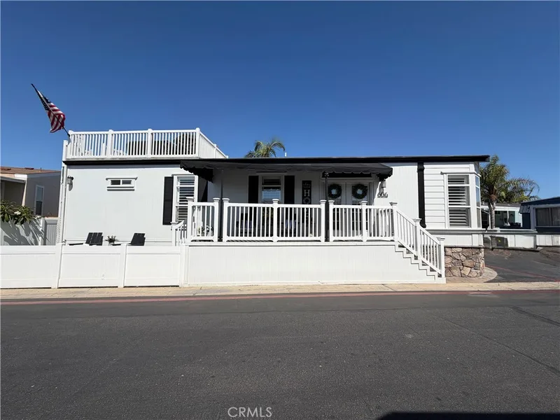 80 Huntington 606, Huntington Beach, CA 92648