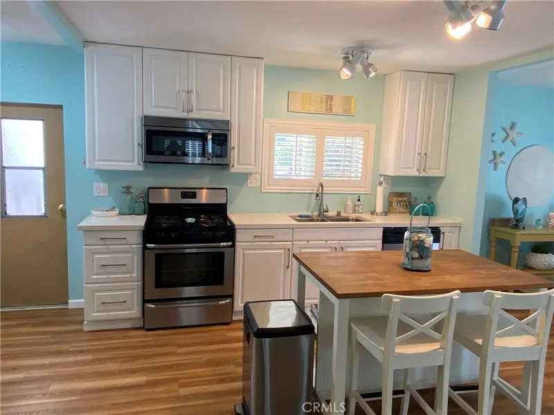 80 Huntington 647, Huntington Beach, CA 92648
