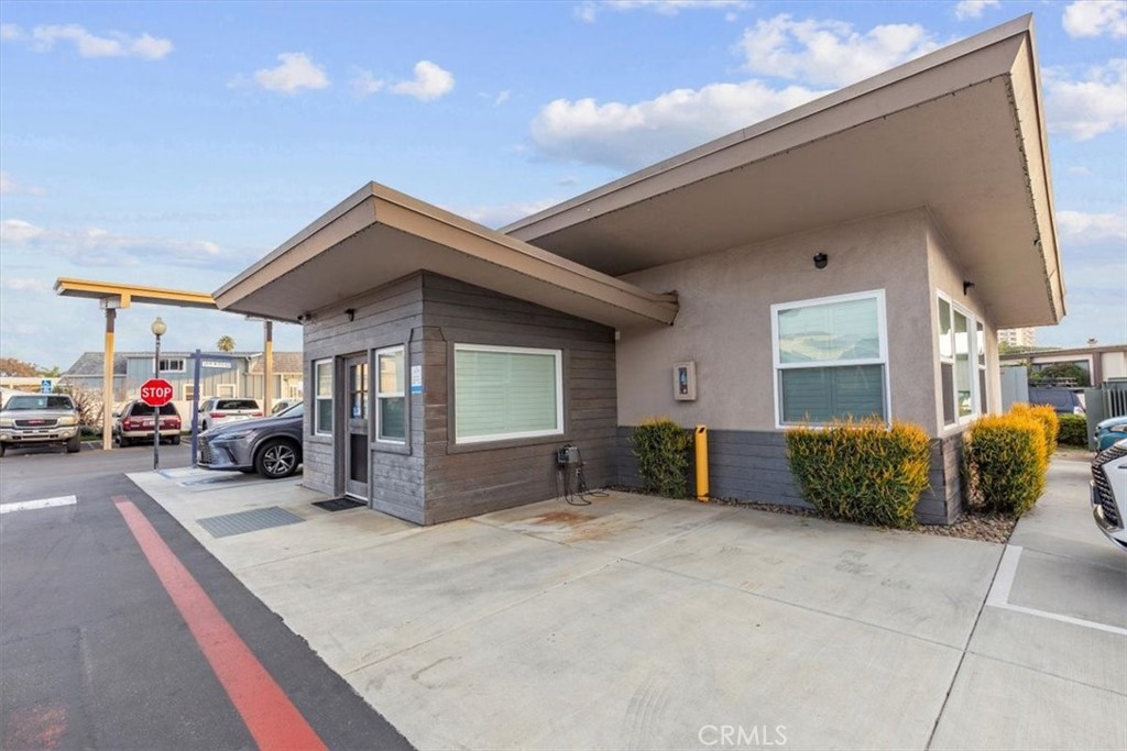 80 Huntington 701, Huntington Beach CA 92648 - photo 27
