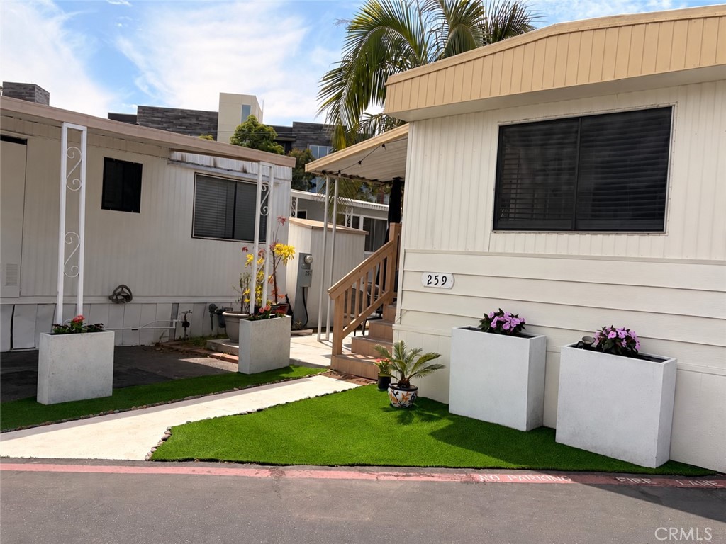 80 Huntington Street 259, Huntington Beach CA 92648 - photo 3