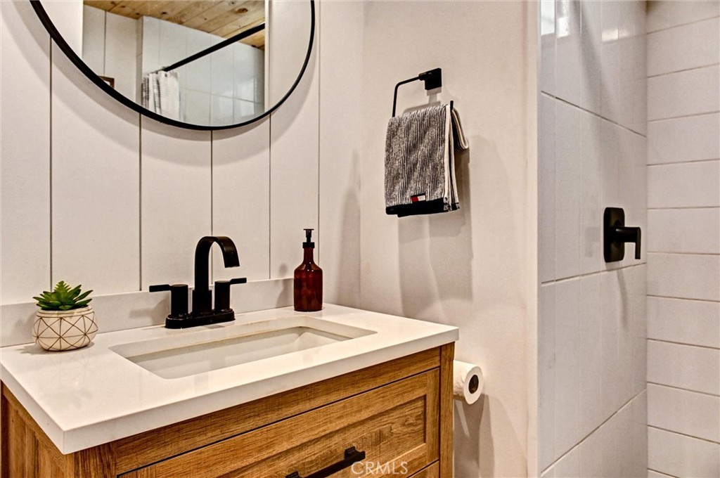 Guest Bathroom - 80 Huntington Street 314, Huntington Beach CA 92648 - photo 10