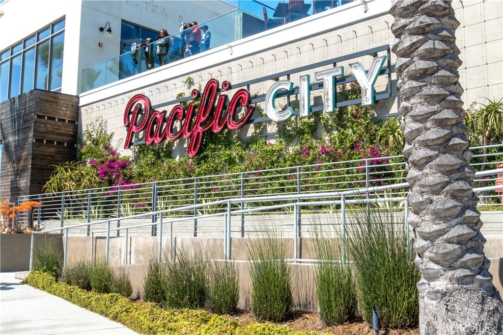 Nearby Pacific City offers an exceptional collection of dining, shopping, entertainment, and oceanfront gathering spaces - 803 Frankfort Avenue, Huntington Beach CA 92648 - photo 72