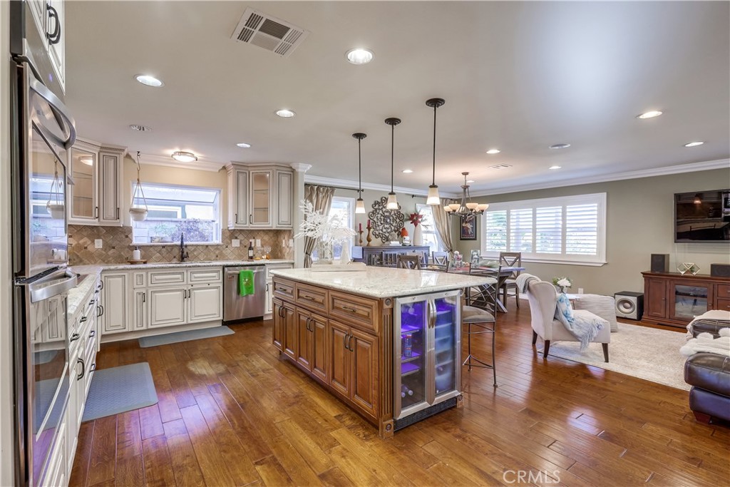 8031 Ebbtide Circle, Huntington Beach CA 92646 - photo 1
