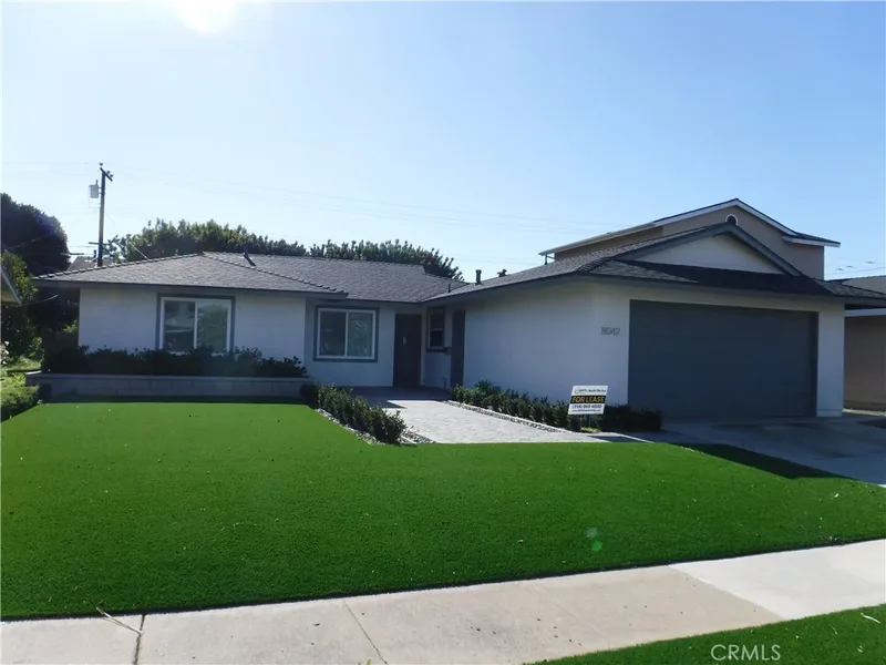 8042 Taylor, Huntington Beach, CA 92646