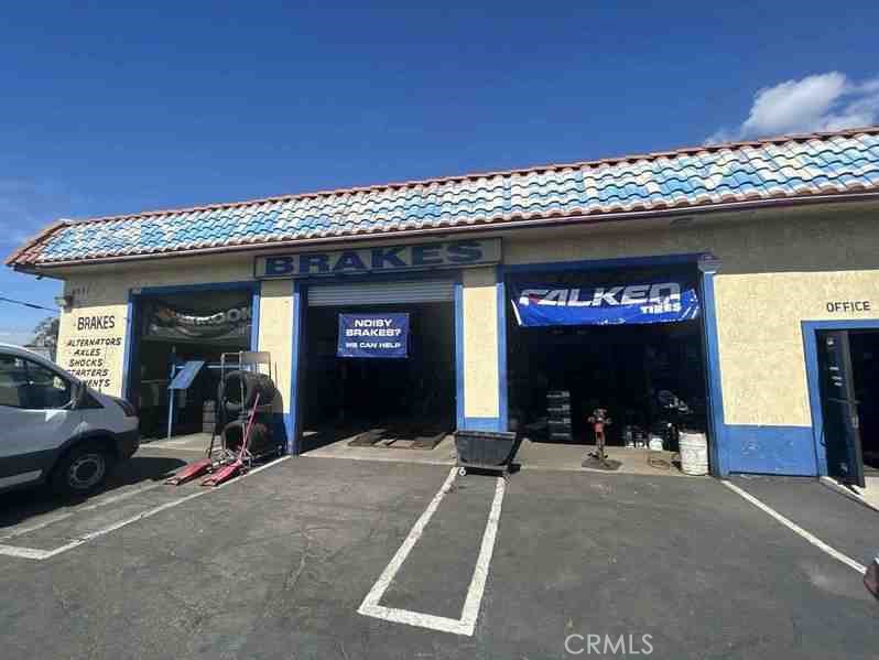 8071 Warner Avenue, Huntington Beach CA 92647 - photo 2