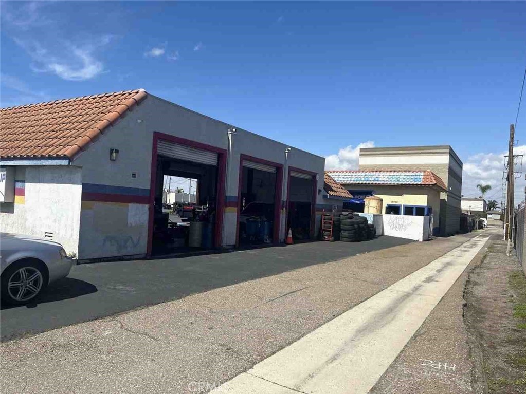 8071 Warner Avenue, Huntington Beach CA 92647 - photo 6
