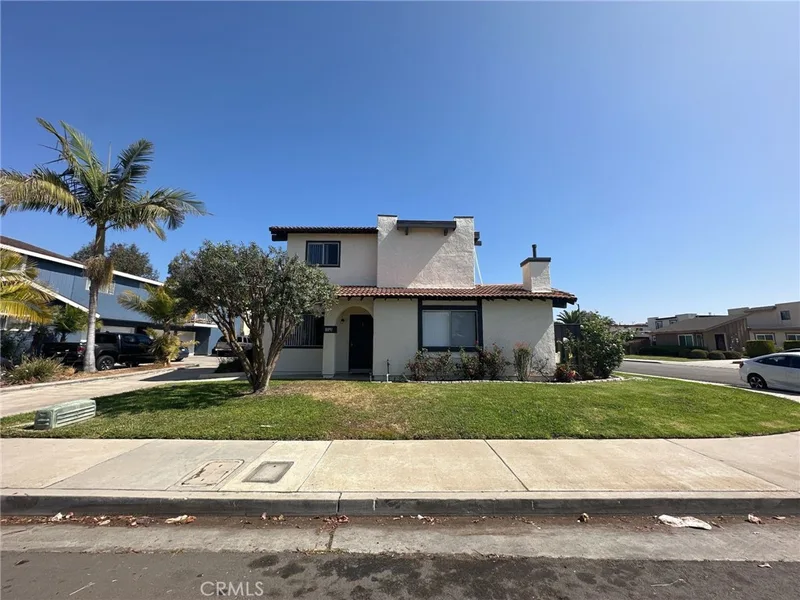 8091 Graziadio Drive 1, Huntington Beach, CA 92648