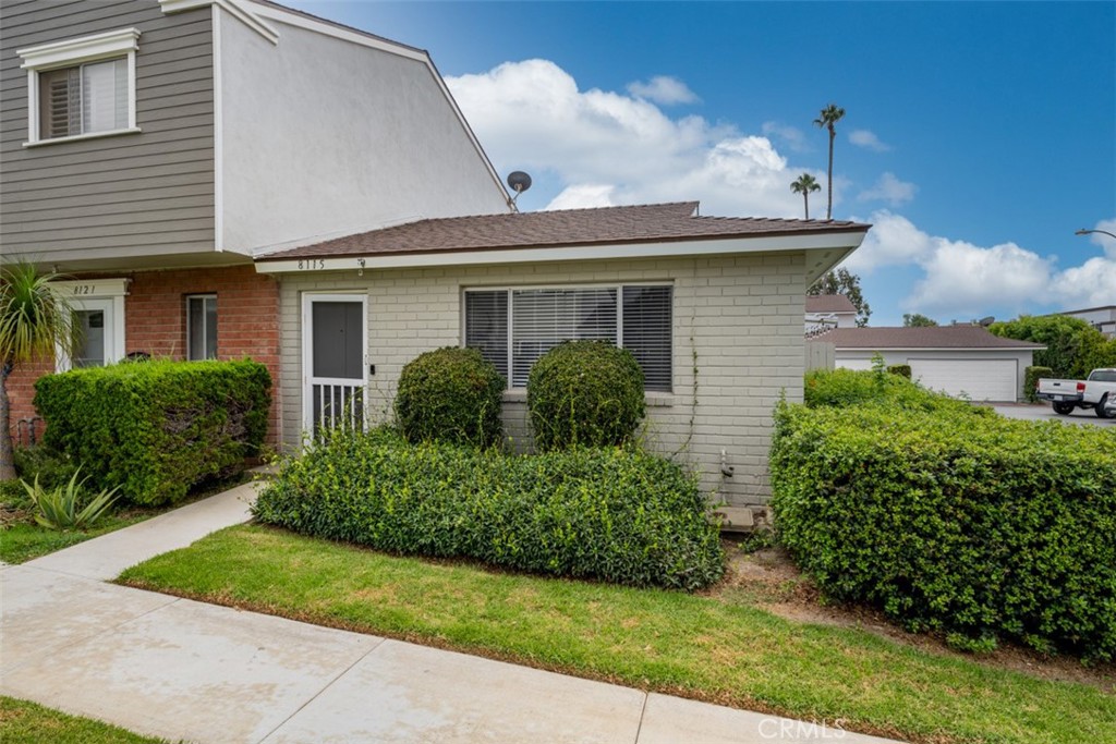 8115 Woolburn Drive, Huntington Beach CA 92646 - photo 1