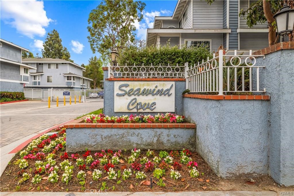8120 Baymist Drive C, Huntington Beach CA 92646 - photo 2