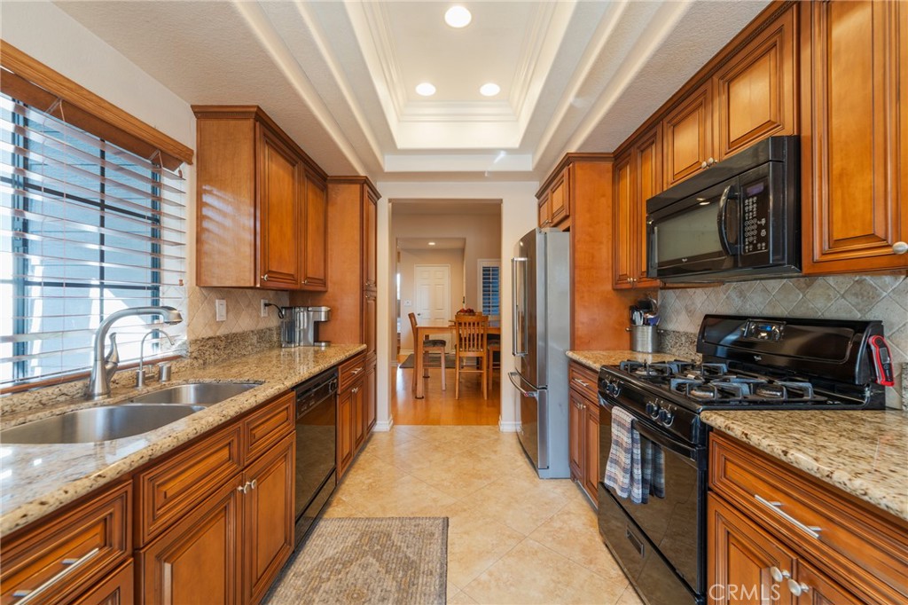 8122 Seawater, Huntington Beach CA 92646 - photo 1