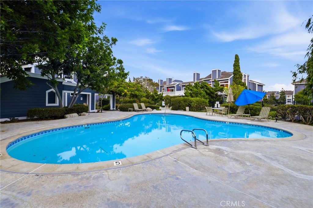 Resort-style community pool - 8132 Atwater Circle 202, Huntington Beach CA 92646 - photo 6