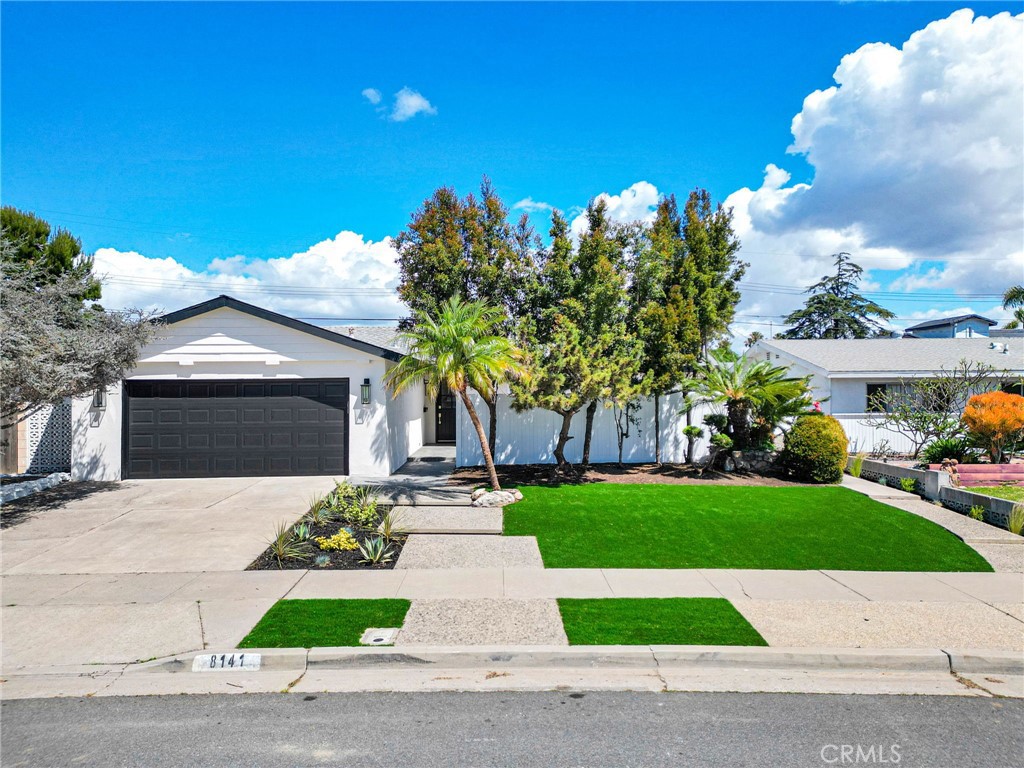 8141 Valencia, Huntington Beach CA 92647 - photo 1