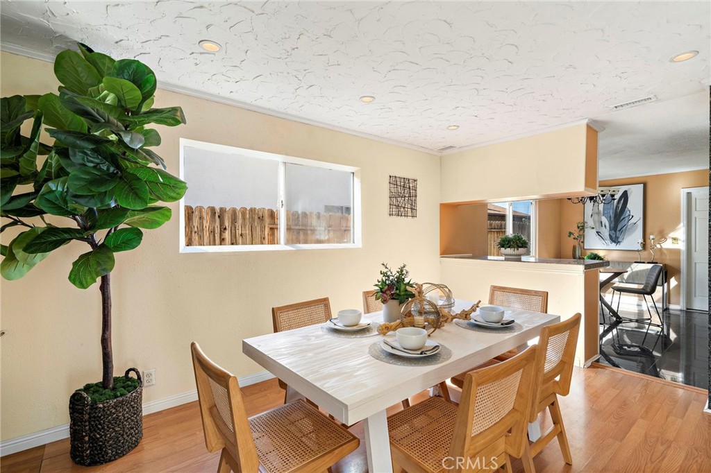 elegant dining area - 8142 Blaylock Drive, Huntington Beach CA 92647 - photo 11
