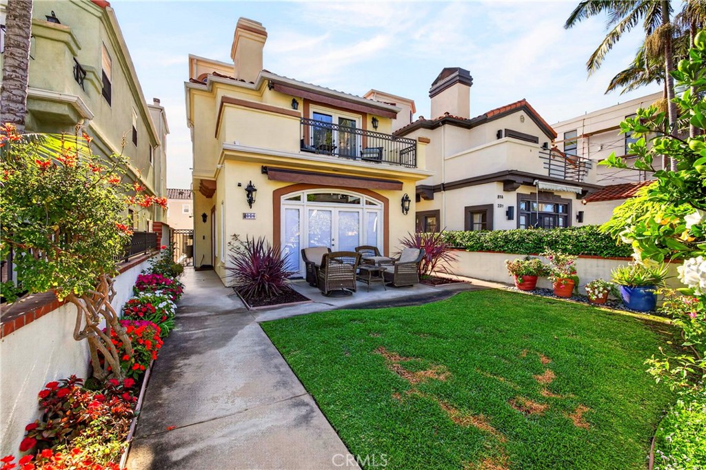 816 Delaware Street, Huntington Beach CA 92648 - photo 1