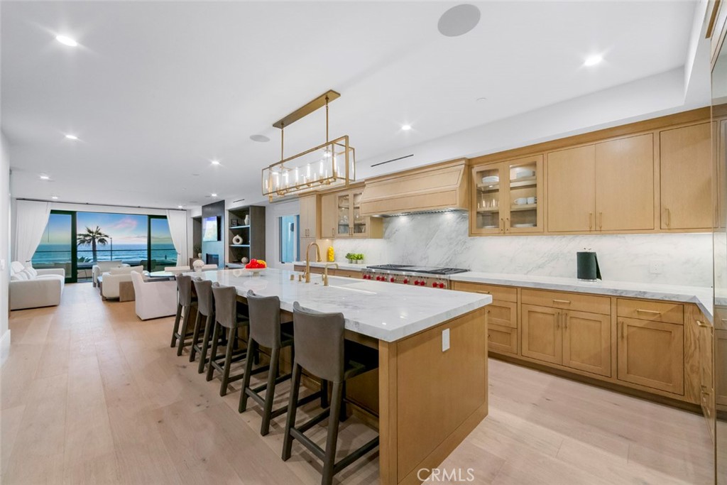 816 Pacific Coast Highway, Huntington Beach CA 92648 - photo 11
