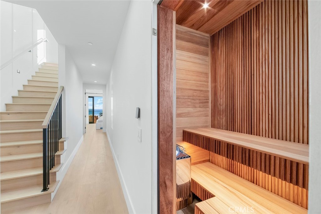 816 Pacific Coast Highway, Huntington Beach CA 92648 - photo 22