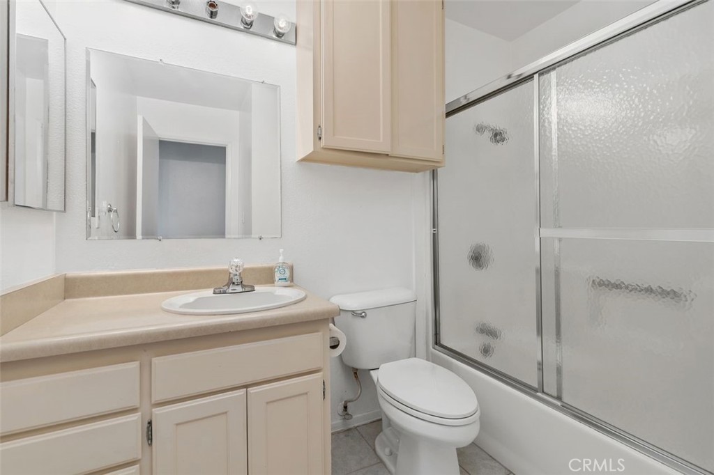8161 Valencia, Huntington Beach CA 92647 - photo 16
