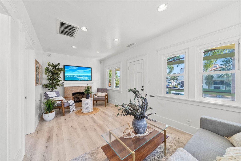 817 Delaware, Huntington Beach CA 92648 - photo 20