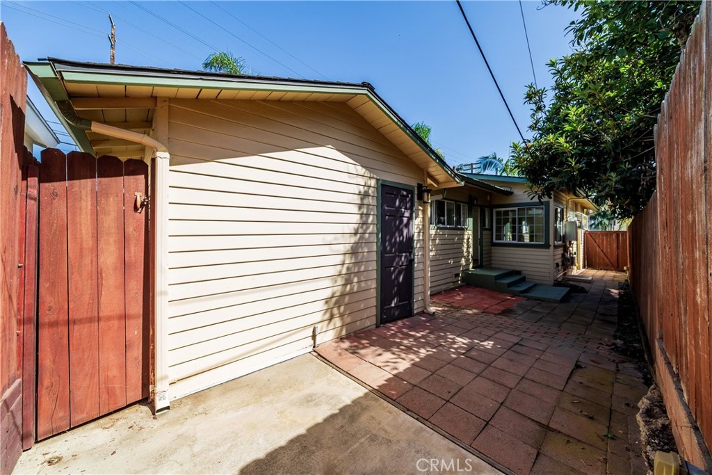817 Delaware, Huntington Beach CA 92648 - photo 40