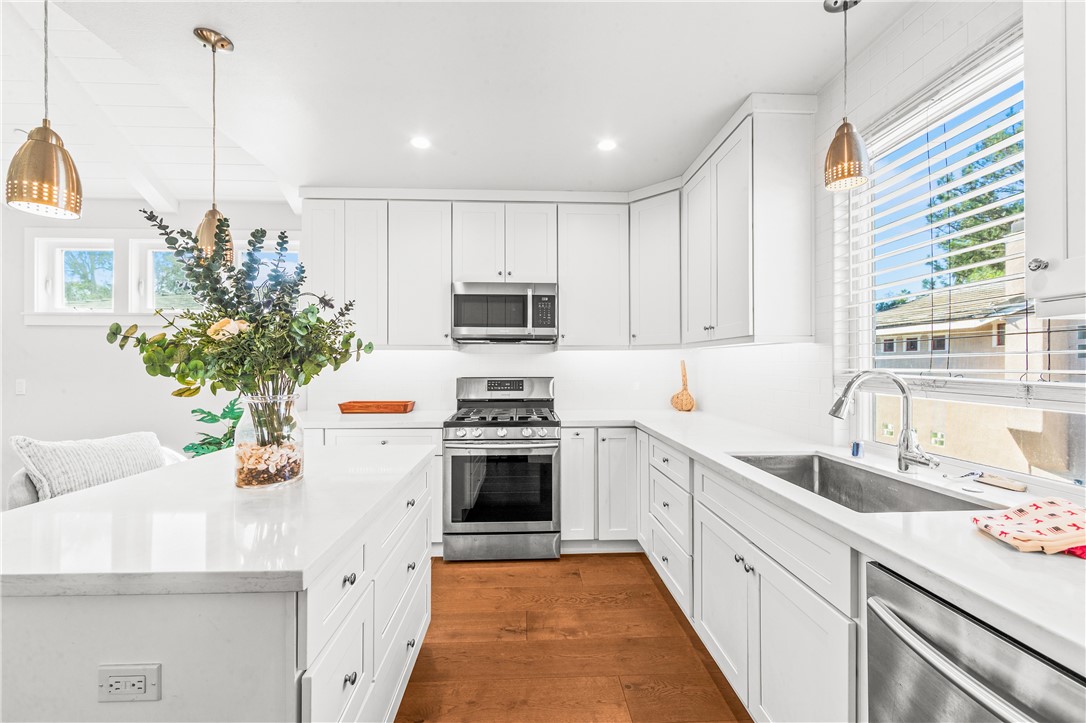 ADU with island - 817 Main Street, Huntington Beach CA 92648 - photo 7