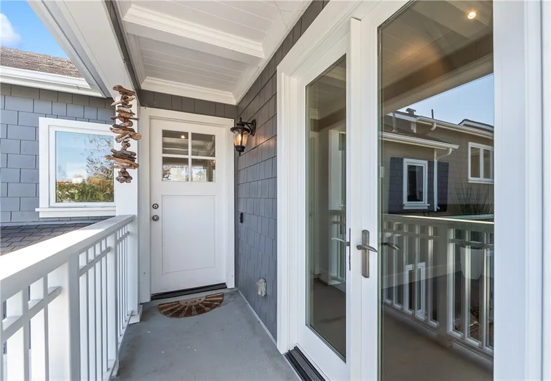 817 Main Street, Huntington Beach