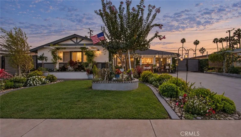 8172 Kiner, Huntington Beach, CA 92646