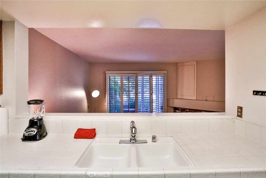 8191 Sandcove Circle 102, Huntington Beach CA 92646 - photo 3
