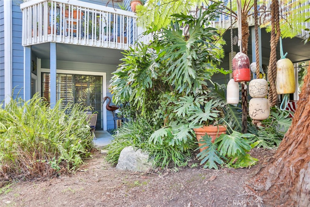 8191 Sandcove Circle 102, Huntington Beach CA 92646 - photo 10